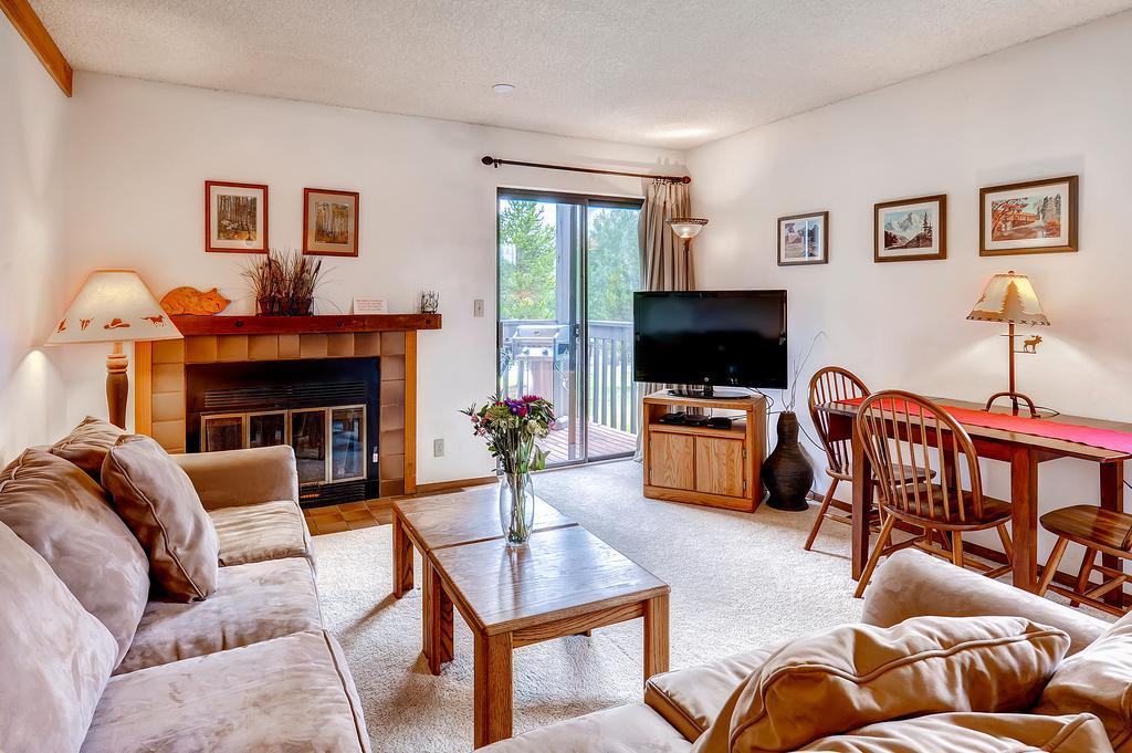 One-Bedroom Mountainside Condo D107 Φρίσκο Δωμάτιο φωτογραφία